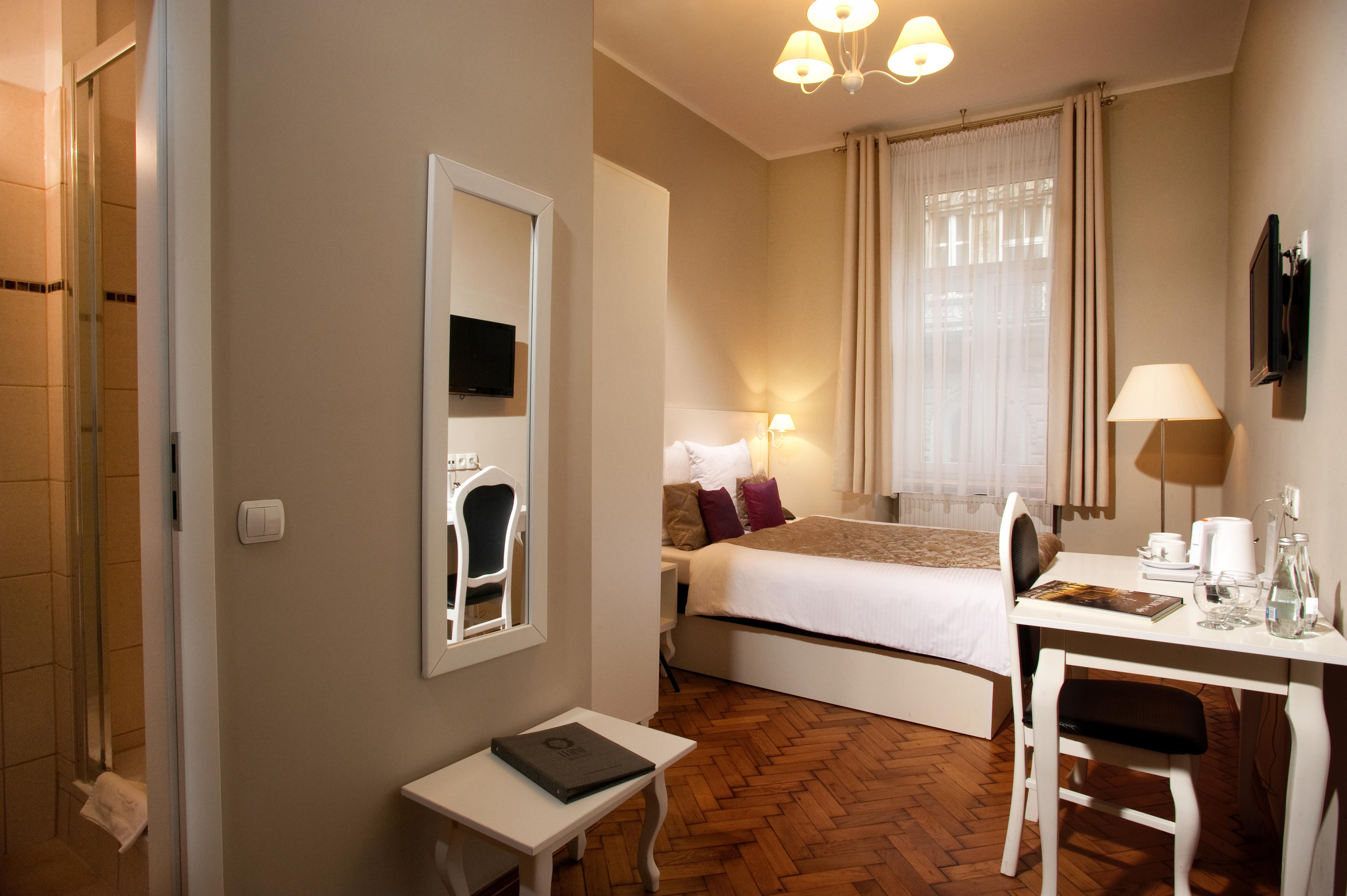 Leone Aparthotel Cracovia Esterno foto