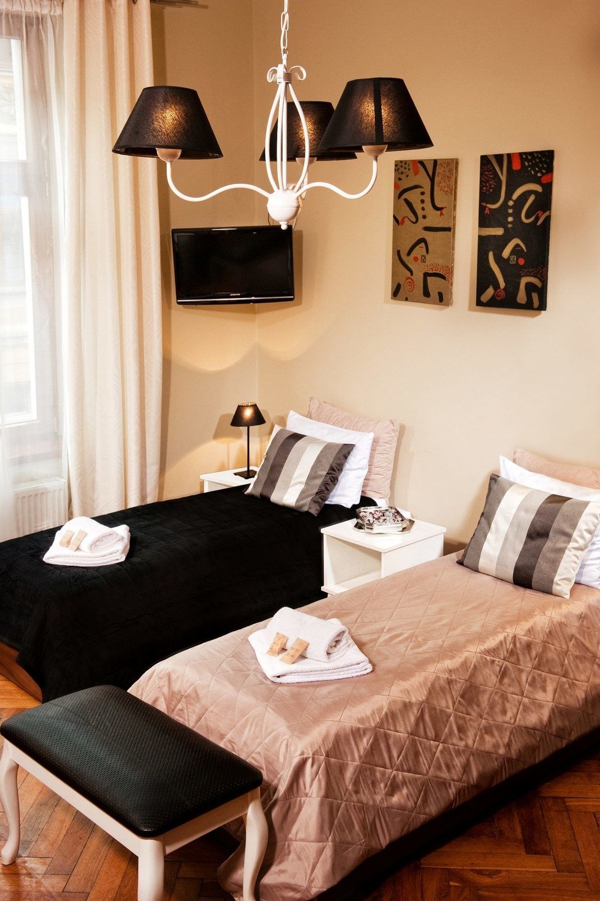 Leone Aparthotel Cracovia Esterno foto